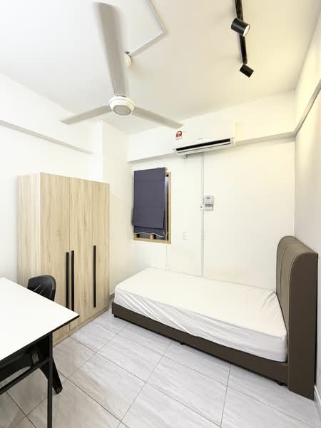 For Rent - Vista Komanwel A