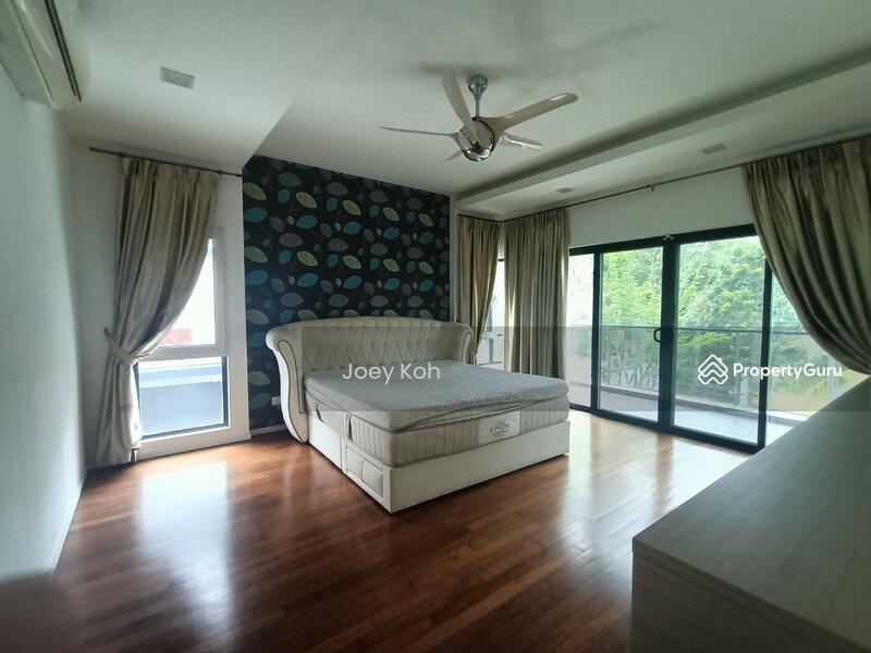 Untuk Dijual - FULLY FURNISHED LAKE VIEW Bungalow With PRIVATE SWIMMING POOL Cahaya SPK U9 Shah Alam