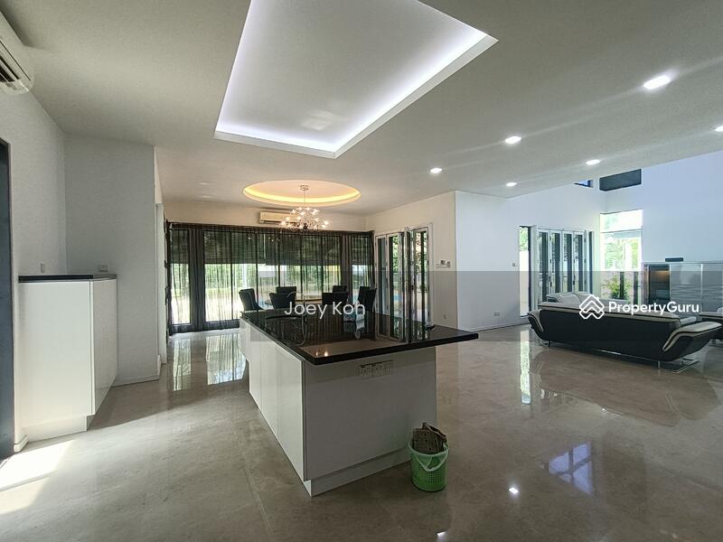 Untuk Dijual - FULLY FURNISHED LAKE VIEW Bungalow With PRIVATE SWIMMING POOL Cahaya SPK U9 Shah Alam