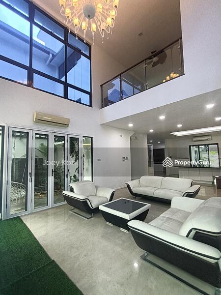 Untuk Dijual - FULLY FURNISHED LAKE VIEW Bungalow With PRIVATE SWIMMING POOL Cahaya SPK U9 Shah Alam