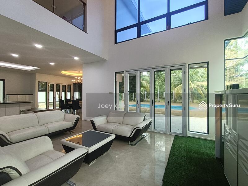 Untuk Dijual - FULLY FURNISHED LAKE VIEW Bungalow With PRIVATE SWIMMING POOL Cahaya SPK U9 Shah Alam