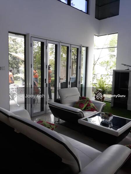 Untuk Dijual - FULLY FURNISHED LAKE VIEW Bungalow With PRIVATE SWIMMING POOL Cahaya SPK U9 Shah Alam