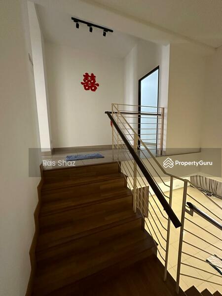 2-storey Terraced House for Sale in Laman Glenmarie (Shah Alam) - Ras Shaz - PropertyGuru.com.my