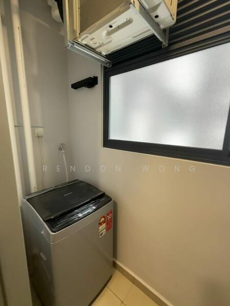 Untuk Disewa - M Vertica