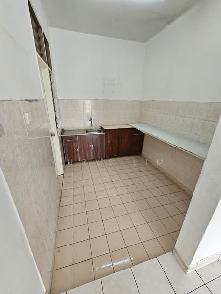 Apartment for Rent at Pangsapuri Seroja - Chrys Lim - PropertyGuru.com.my