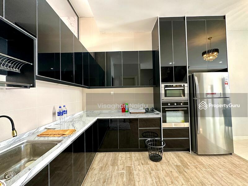 Rumah Teres 3.5 Tingkat untuk Disewa di Bandar Country Homes (Rawang) - Visaghan Naidu - PropertyGuru.com.my