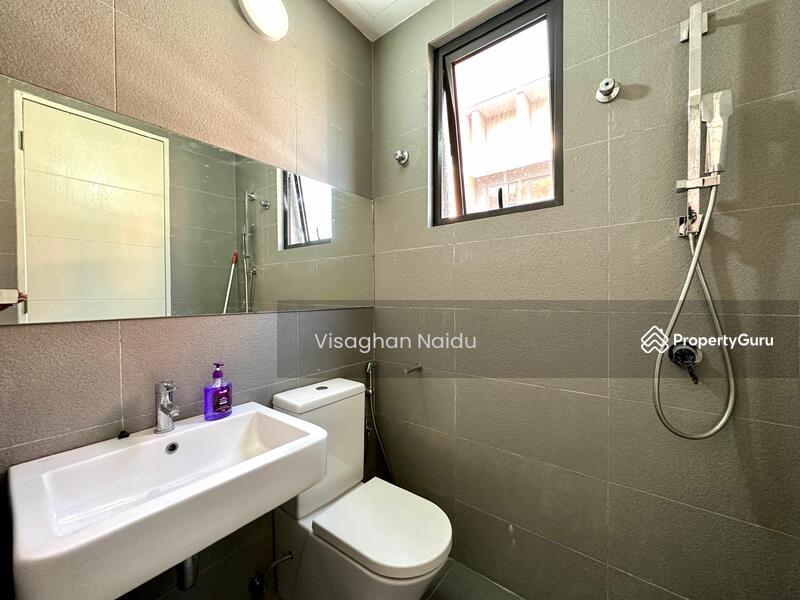 Rumah Teres 3.5 Tingkat untuk Disewa di Bandar Country Homes (Rawang) - Visaghan Naidu - PropertyGuru.com.my