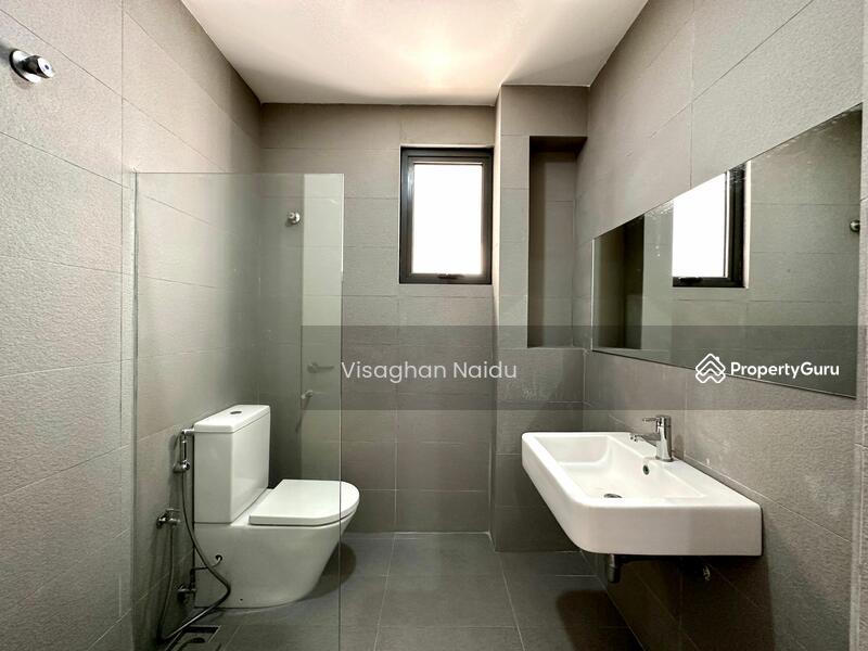 Rumah Teres 3.5 Tingkat untuk Disewa di Bandar Country Homes (Rawang) - Visaghan Naidu - PropertyGuru.com.my