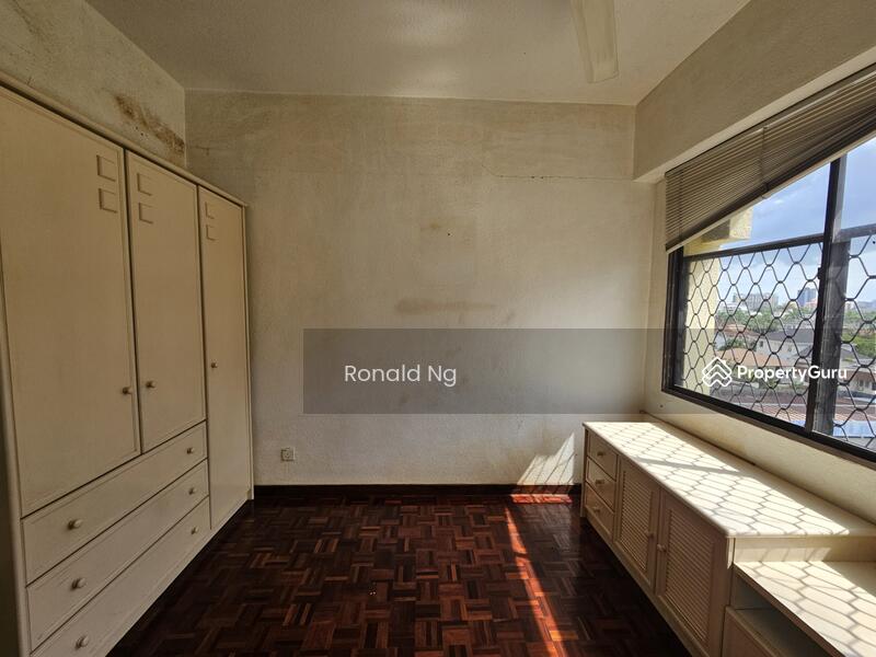 For Sale - Porta Mas Apartment