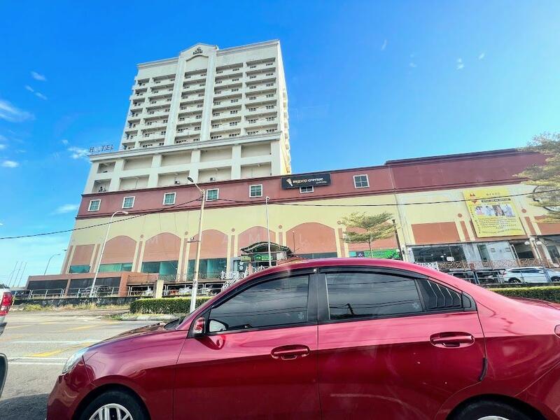 For Sale - Shop at Summit Mall Batu Pahat