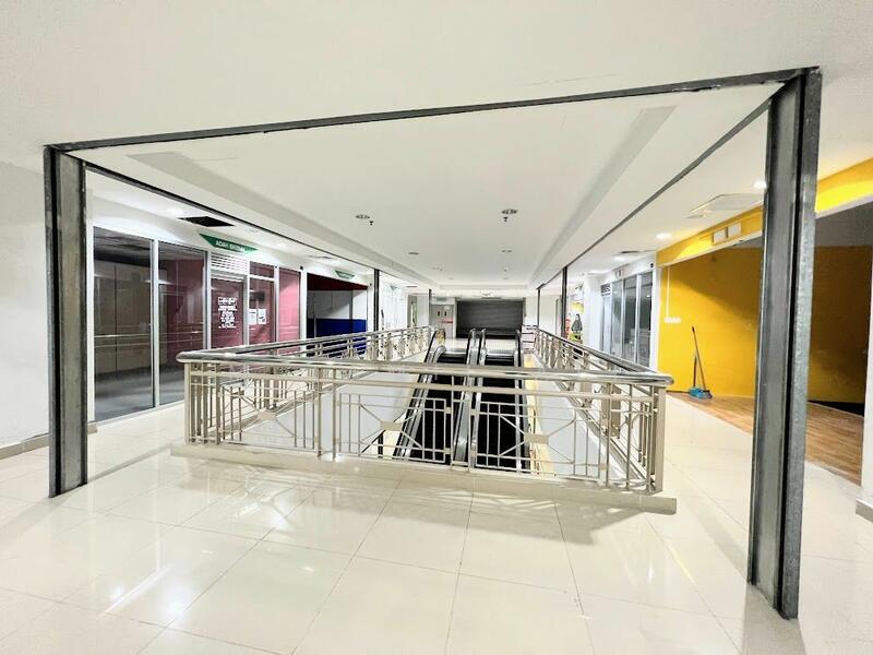 For Sale - Shop at Summit Mall Batu Pahat