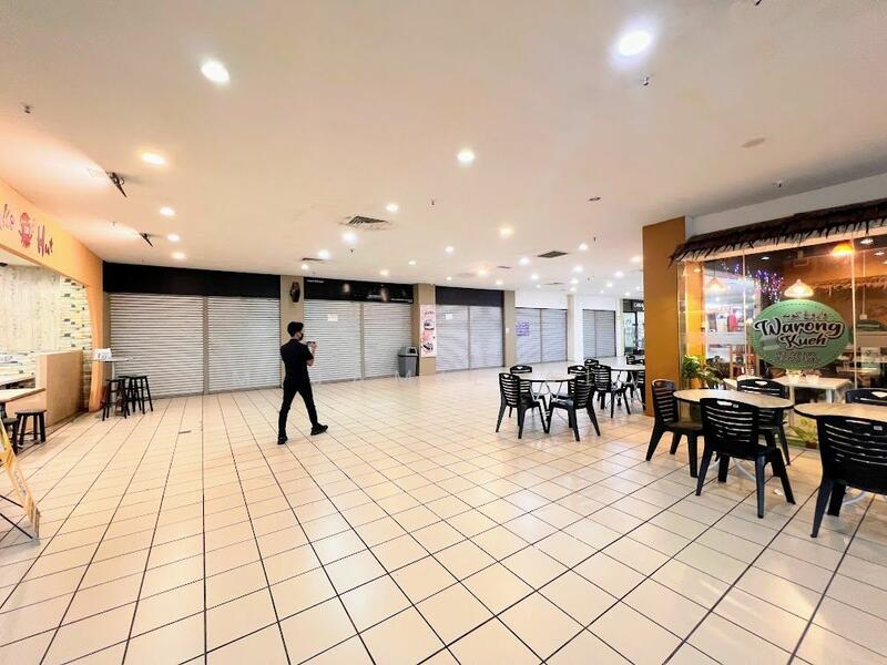 For Sale - Shop at Summit Mall Batu Pahat
