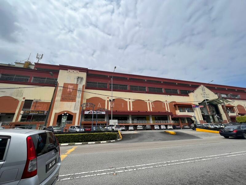For Sale - Shop at Summit Mall Batu Pahat