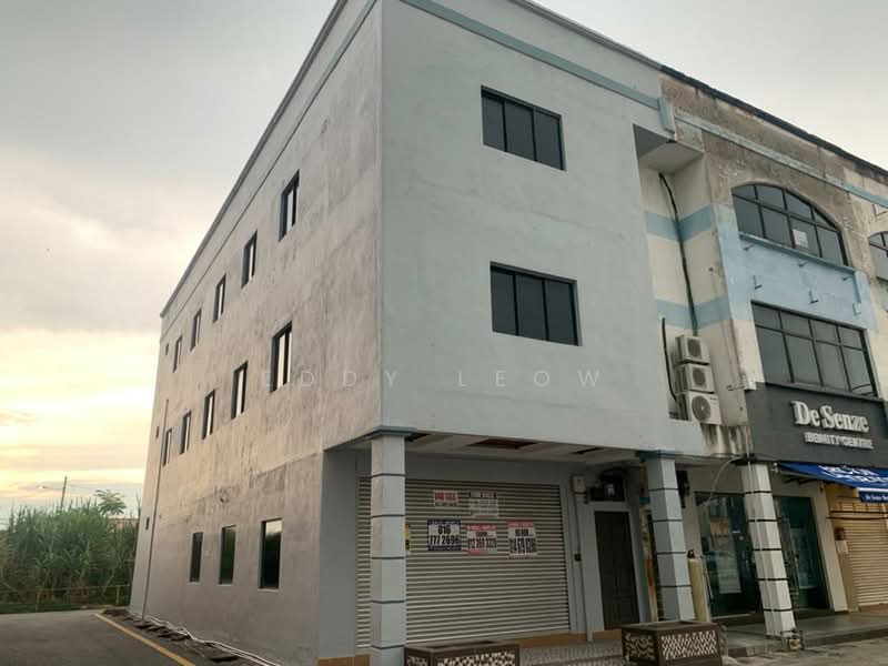 Shop for Rent in Melaka City (Melaka) - Eddy Leow - Exterior - PropertyGuru.com.my