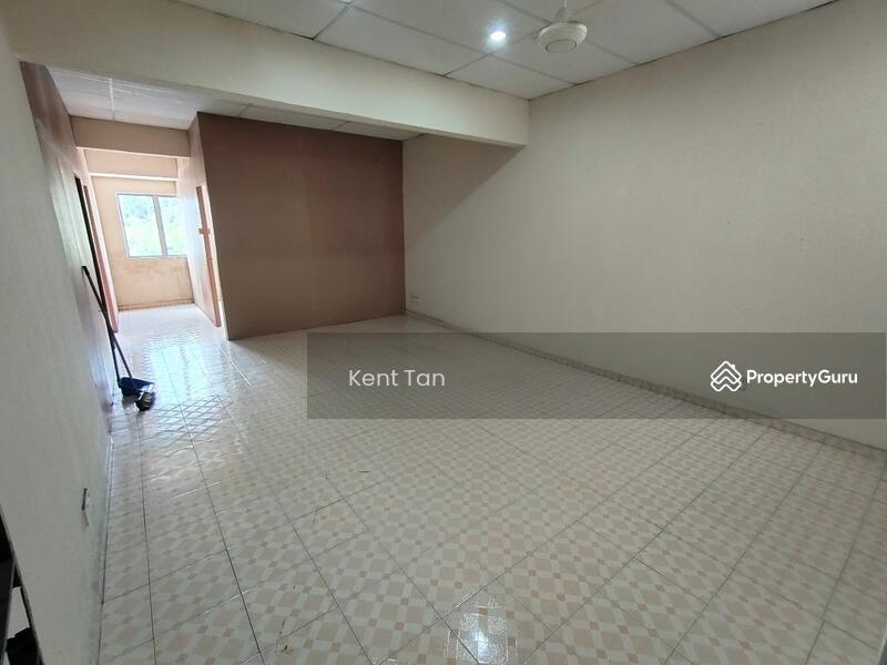 For Rent - Shop-office at Seri Kembangan