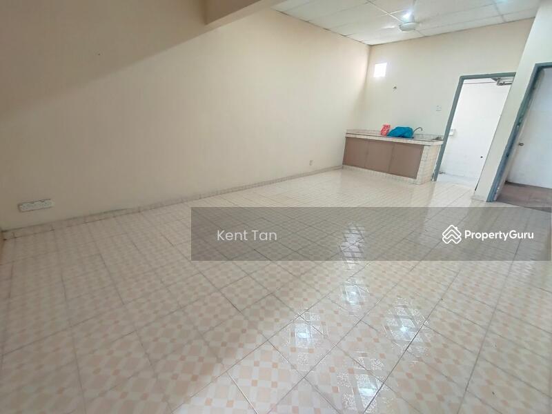For Rent - Shop-office at Seri Kembangan