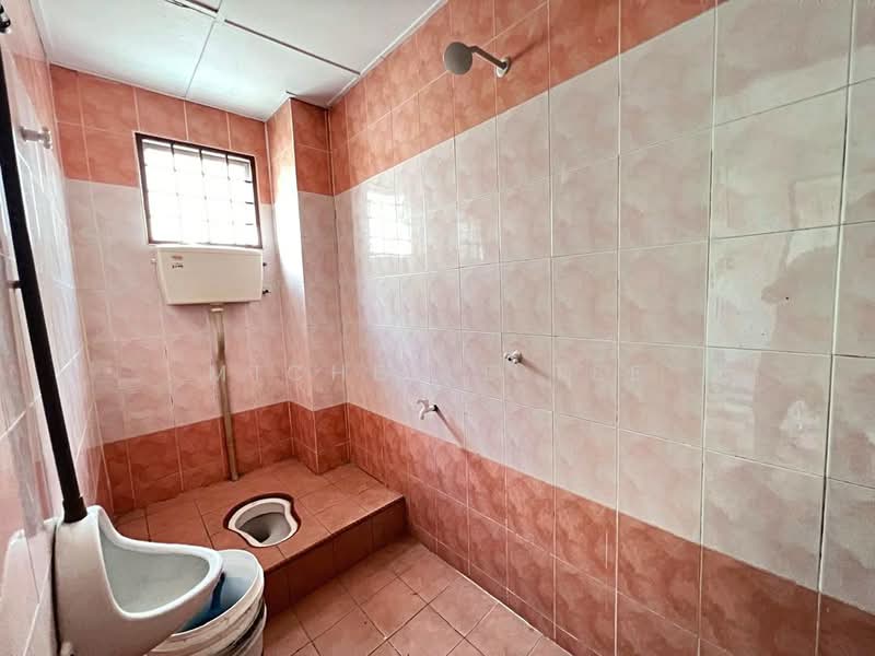 For Rent - 1st Floor Office @ Seksyen 23, Shah Alam For Rent