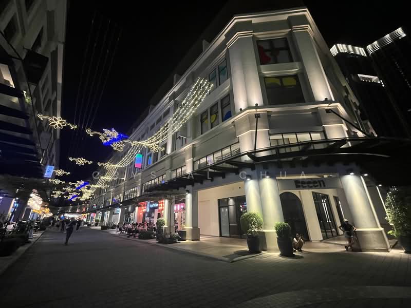 For Sale - Plaza Arkadia