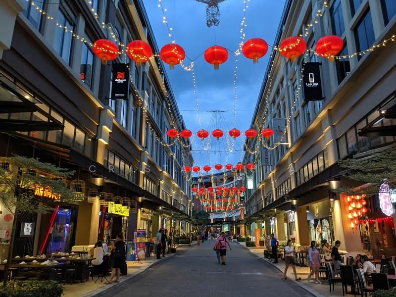 For Sale - Plaza Arkadia