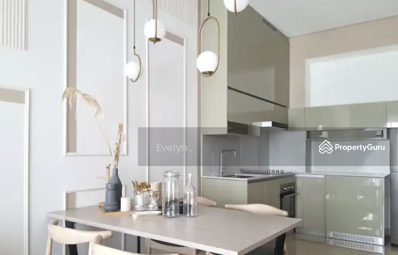 For Sale - 300k 3R2B【Beside University】15mins to KLIA, Free All Furniture