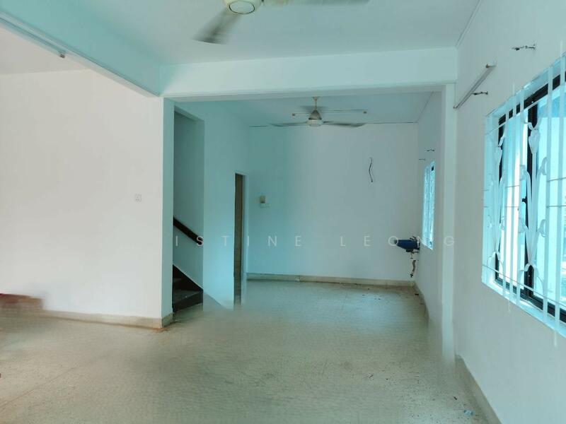 For Sale - Taman Kolam Air