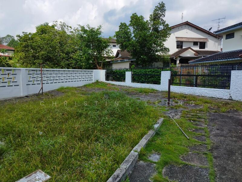 For Sale - Taman Kolam Air