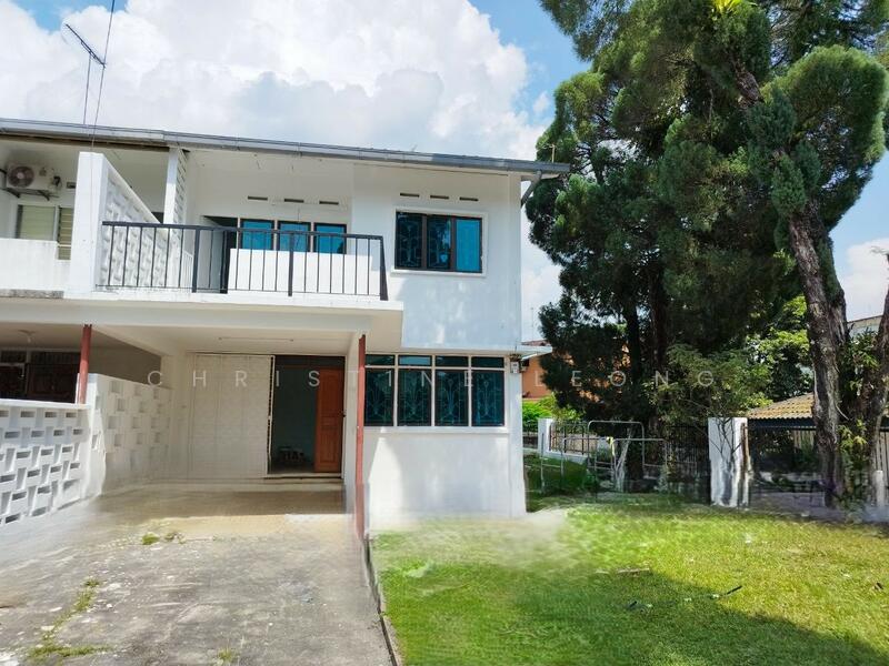 For Sale - Taman Kolam Air