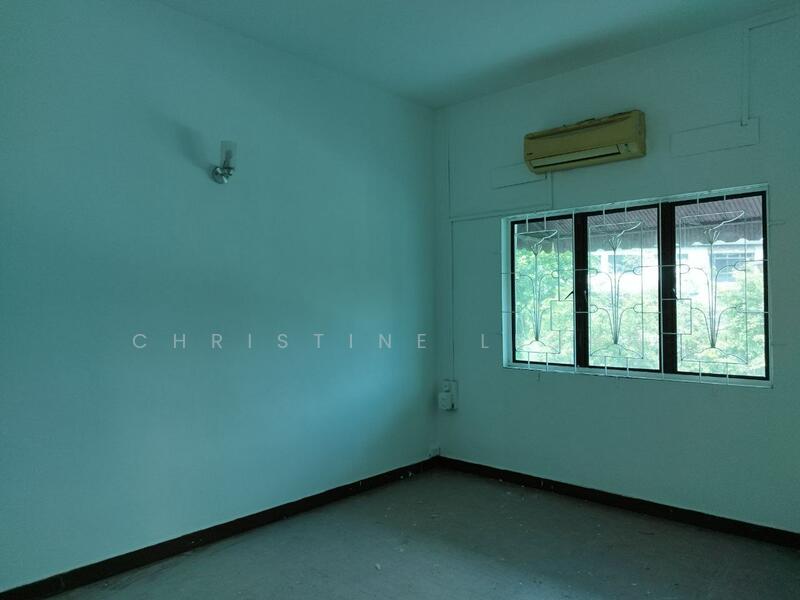 For Sale - Taman Kolam Air