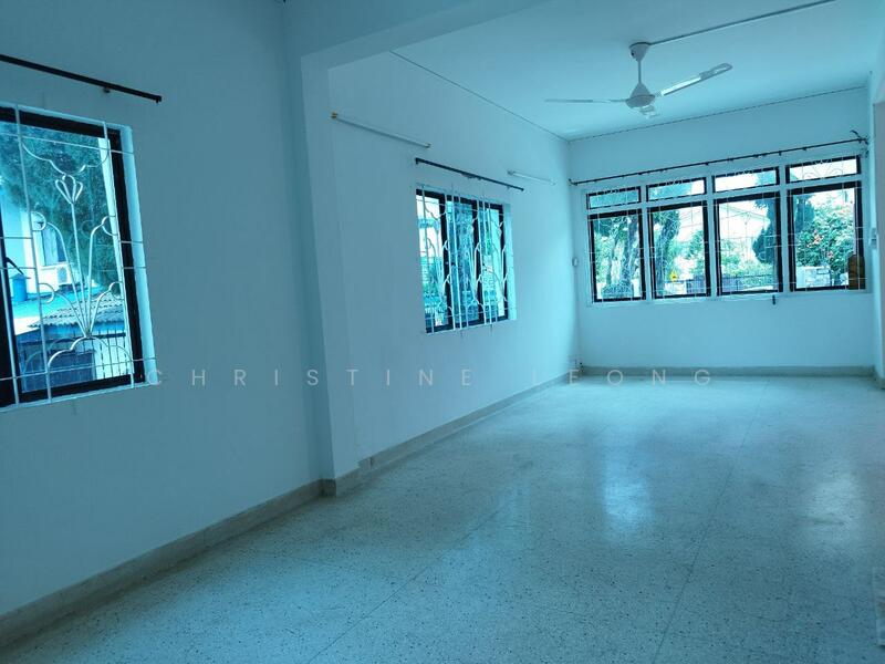 For Sale - Taman Kolam Air