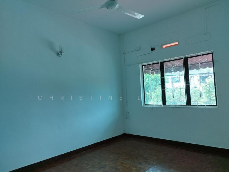 For Sale - Taman Kolam Air