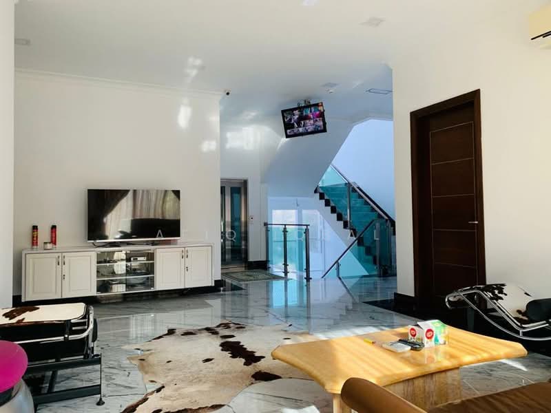 Bungalow for Sale in Ampang Jaya (Ampang) - Afiq Iqbal - Living Room - PropertyGuru.com.my