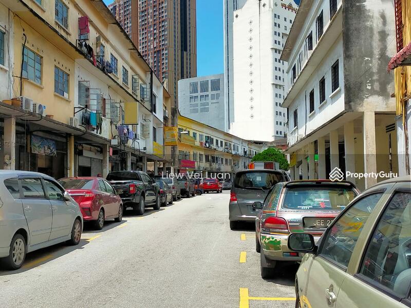 For Sale - Pudu 3 storey Shop and office under market easy load and parkCheap Sale