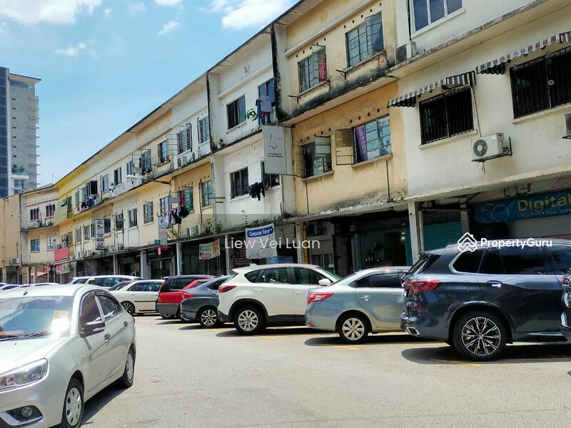 For Sale - Pudu 3 storey Shop and office under market easy load and parkCheap Sale