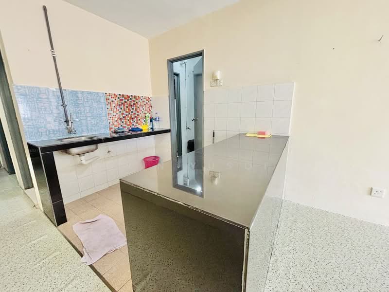 Rumah Flat untuk Disewa di Sri Penara - Erin Yusof - Kitchen - PropertyGuru.com.my
