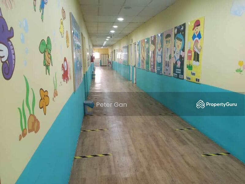 Untuk Disewa - First Garden Bungalow for Rent