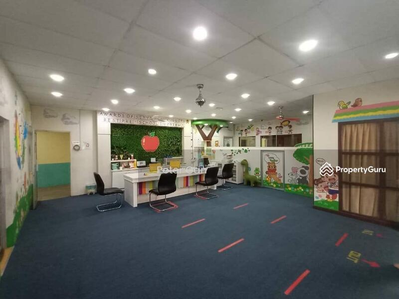 Untuk Disewa - First Garden Bungalow for Rent