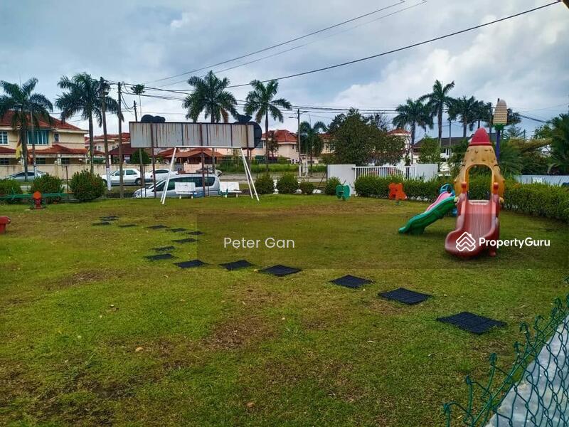 Untuk Disewa - First Garden Bungalow for Rent