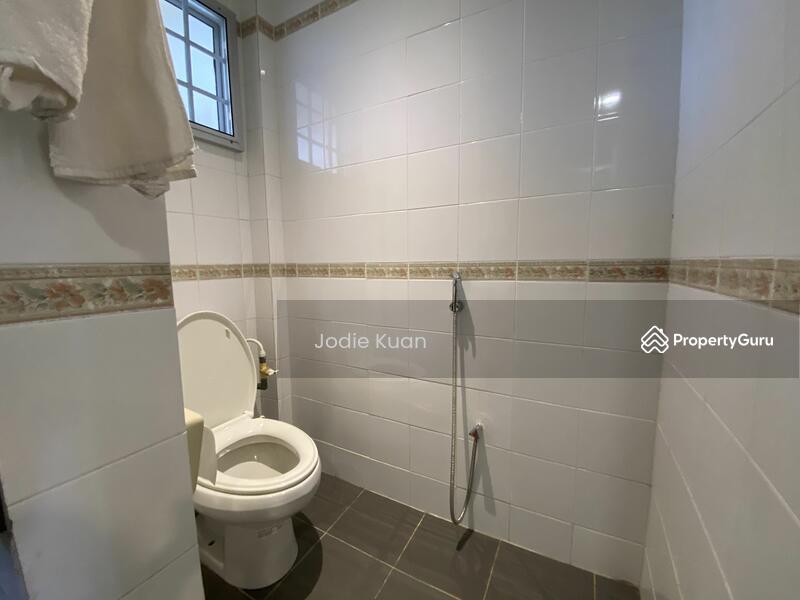 Master Bathroom (New Bathroom Sanitary) 