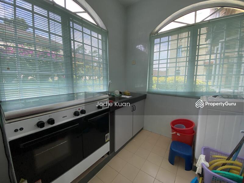 Wet Kitchen 