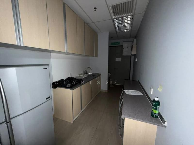 Pejabat untuk Disewa di KL City Centre (Kuala Lumpur) - Clarisse T - Kitchen - PropertyGuru.com.my