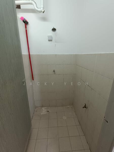 Untuk Disewa - Sri Saujana