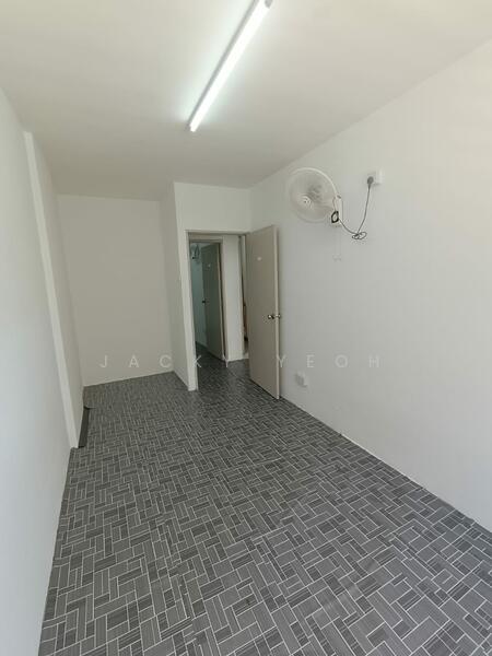 Untuk Disewa - Sri Saujana