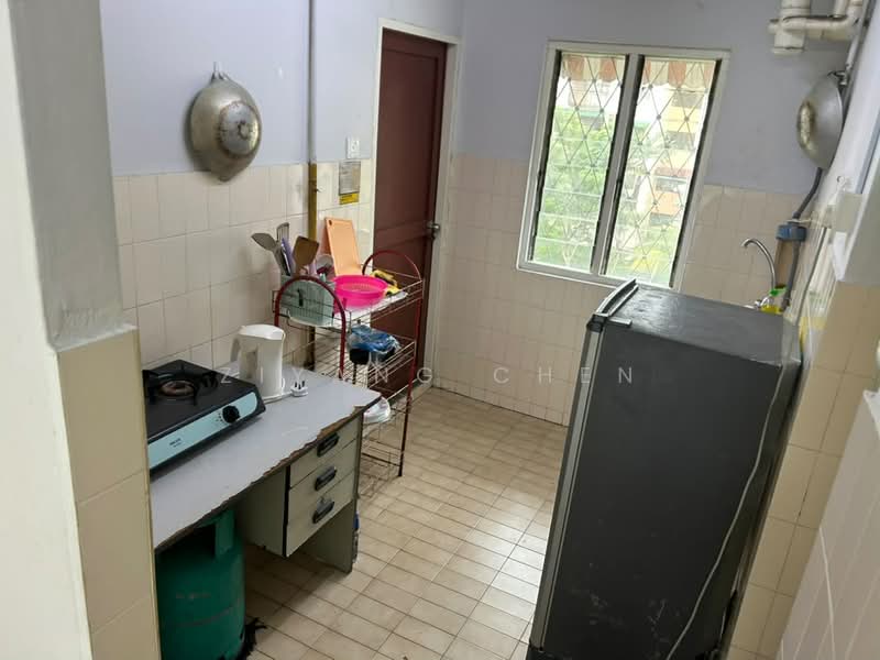 Pangsapuri untuk Disewa di Seksyen 2 Wangsa Maju Flat - Ziyang Chen - Kitchen - PropertyGuru.com.my