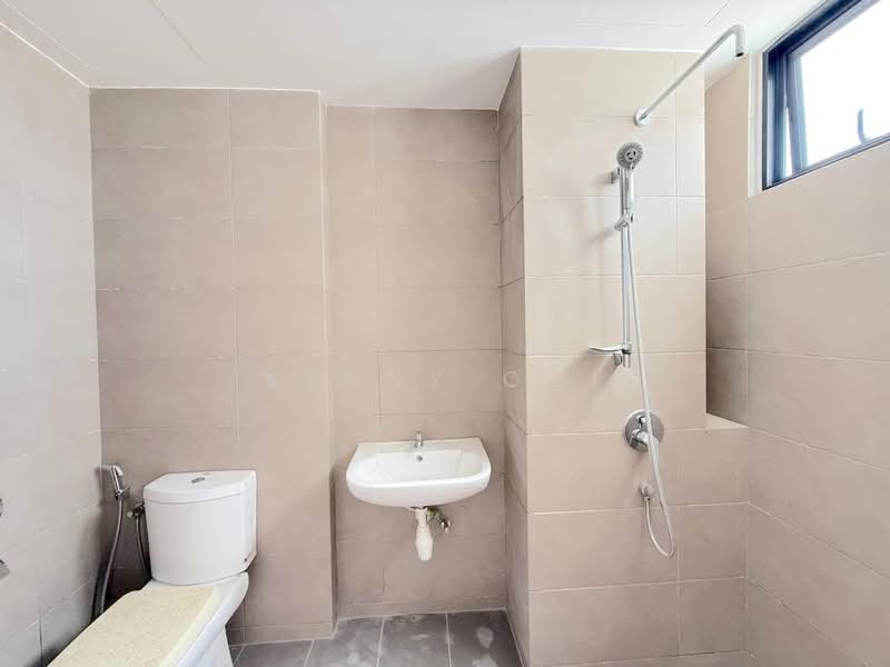 Kondominium untuk Dijual di Senzvilles (Senzo Residence) - Kenny Ooi - Bathroom - PropertyGuru.com.my