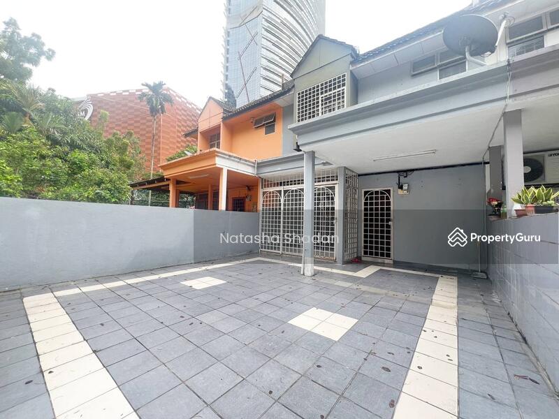 FREEHOLD 2 STOREY KELANA JAYA SS7 NEAR LRT STATION untuk Untuk Dijual - RM 790,000, Mac 2026 - PropertyGuru.com.my