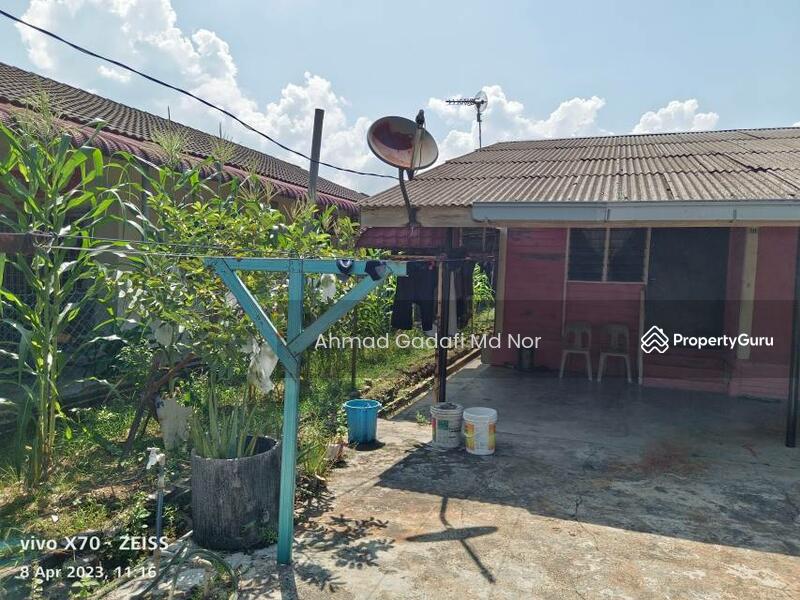 For Sale - Wooden Bungalow Lorong Teratai,Batang Kali 3035sqft Non Bumi Lot