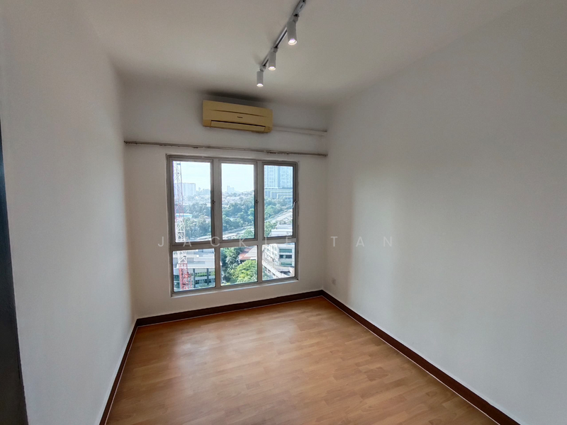 Untuk Dijual - Kuchai Avenue