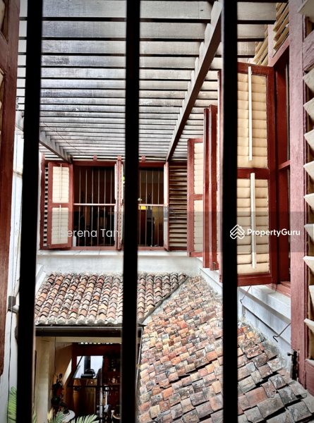 Untuk Dijual - LEBUH ARMENIAN