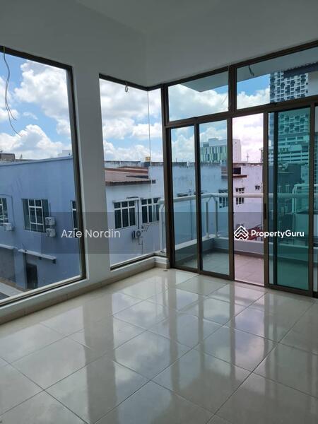 For Sale - NEW 3 Storey Terrace Taman Kota Syahbandar Melaka.