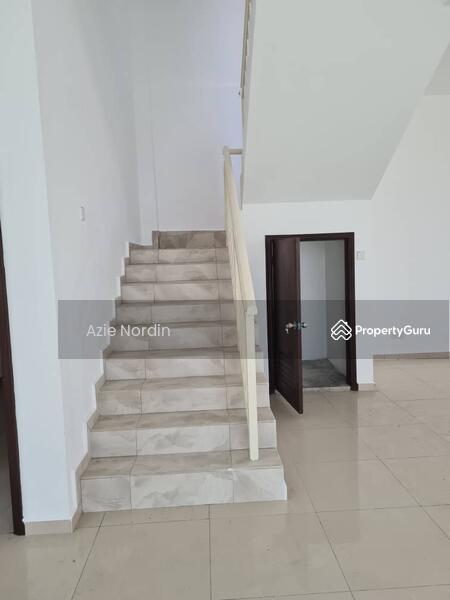 For Sale - NEW 3 Storey Terrace Taman Kota Syahbandar Melaka.